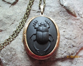 Black Egyptian Scarab Beetle Cameo Bronze Pendant Locket -  Scarab - Vintage Look - Antiqued Look - Great Quality - Insect - Bug
