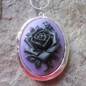 Black Rose on Purple Cameo Silver Plated Locket!!! High Quality!!!  Weddings, Photos, Keepsakes, Christmas