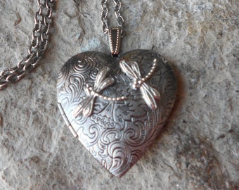 Dark Silver Plated Dragonfly Heart Locket - Quality - Dragonflies - Photos, Keepsakes, Insect