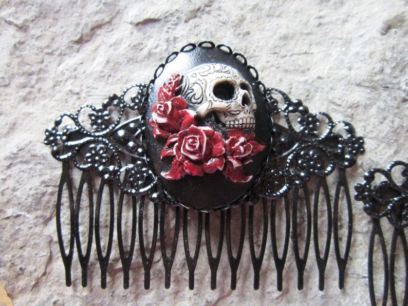 Hand Painted Pair of Skull & Roses Cameo Black Filigree Hair Combs -Hair Accessory -Hair Clips - Barrettes - Goth Wedding image 2