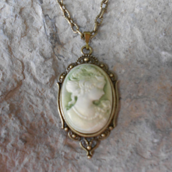 Stunning Victorian Woman Portrait Cameo Pendant Bronze Necklace (green tones) - Great Quality