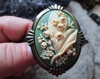 Elija verde, negro, lavanda, azul o burdeos - Pulsera de manguito de bronce Cameo de lirio del valle - Calidad - Único - Boda - Novia