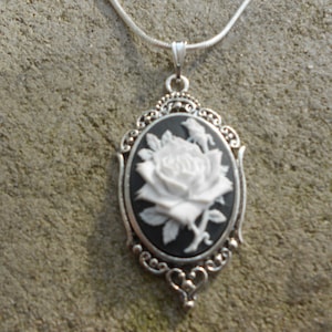 Stunning White Rose on a Black Background Cameo Pendant Necklace---.925 plated 22" Chain--- Great Quality