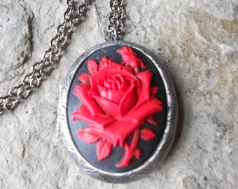 Antique Silver Plated Cameo Locket!!! Red Rose on Black - Gorgeous Colors - High Quality, Goth, Steampunk,  Weddings, Photos, Keepsakes