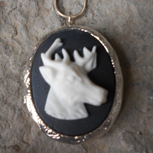 LOCKET--Stunning Deer Cameo Pendant Locket (ivory on black) - Buck--  2&quot; long---.925 plated 22&quot; Chain--- Great Quality