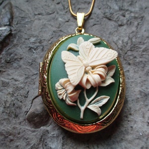 Choose Gold, Bronze, or Silver - Butterfly Locket - Wedding - Spring - Summer - Photo - Keepsake - Bridal - Wedding