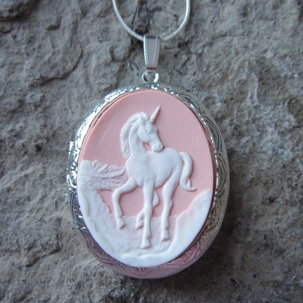 You Choose Silver, Gold, Rose Gold or Bronze -Stunning Unicorn Locket - Pegasus Pendant Locket - Great Quality