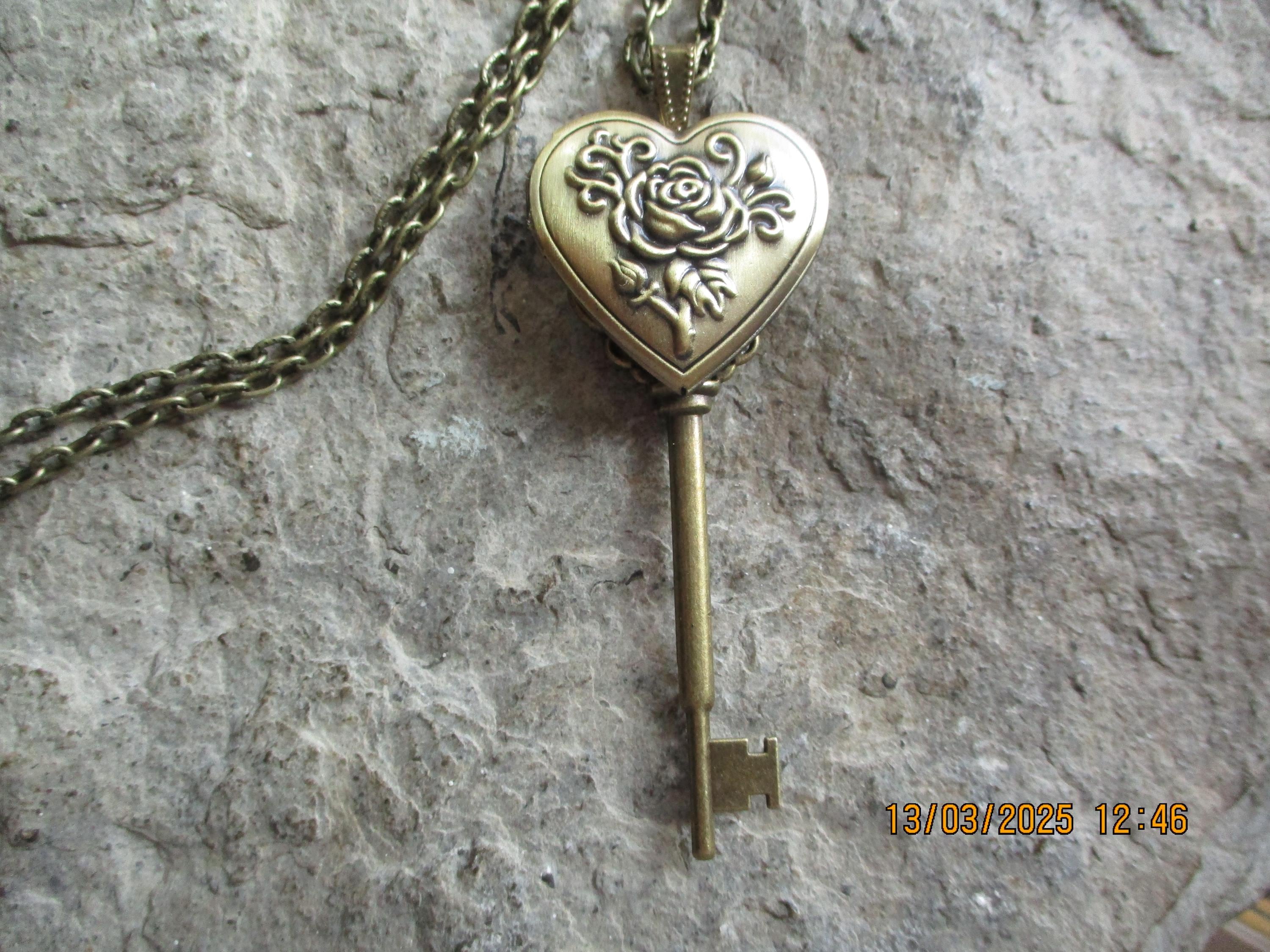 Bronze Heart Locket Skeleton Key With a Rose - Victorian Style