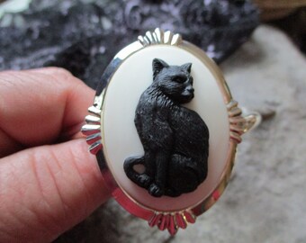 Choose Finish and Color, Cream/Black, Black/White or White/Blue - Cat Cameo Cuff Bracelet - Quality - Cat Lover - Cat Gift