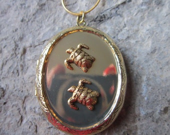 Sea Turtle (s)  Gold Plated Locket - Quality - Photos, Keepsakes, Vacation, Cruise, Beach, Turtle, Sea, Ocean