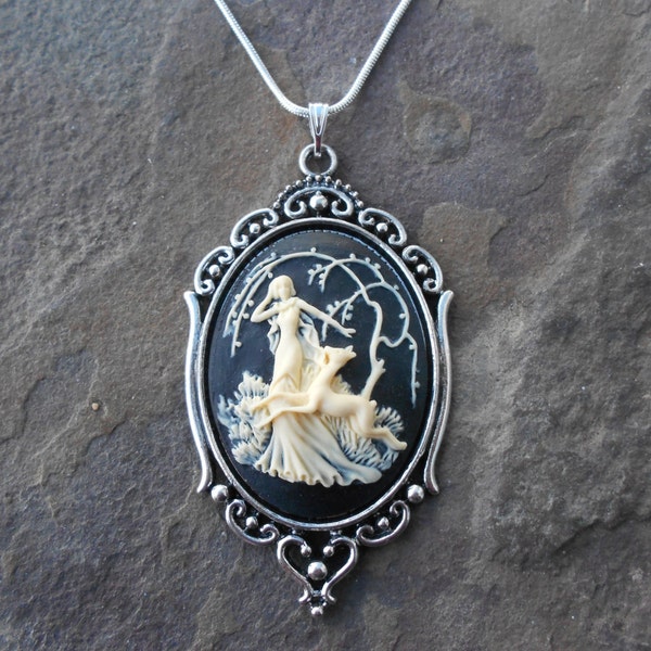 Stunning Goddess Diana with Deer Cameo Pendant Necklace---.925 plated 22" Chain--- Great Quality