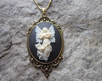 Flying Guardian Angel Cameo oro chapado colgante collar - único - religioso - Pascua - Navidad - ángel