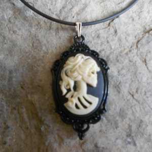 Stunning Skeleton Lady Cameo Pendant Necklace--- Great Quality--- Unique Conversation Piece