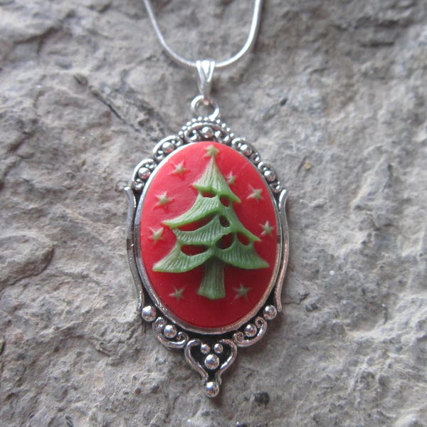 Choose Silver or Gold - Christmas Tree Cameo Necklace - Green on Red, Holiday, Festive, Santa, Victorian Christmas, Great Quality