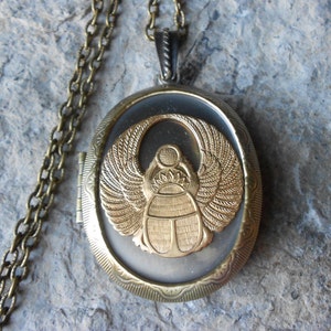 LOCKET--Stunning Egyptian Scarab (Beetle) Bronze Pendant Locket -  Vintage Look - Egypt - Antiqued Look--- Great Quality