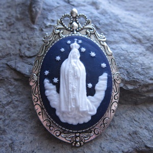 Choose From Several Colors - Bronze or Silver  - 2 in 1 - Virgin Mary Cameo Brooch/Pin/Pendant - Easter - Mother MaryChristmas - Religious