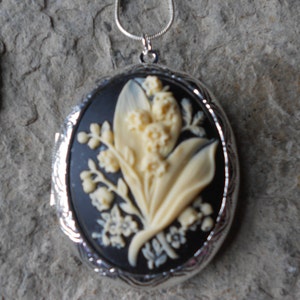 Cameo Locket!!! Lily of the Valley - Cream on Black!!! Gorgeous Colors!!! High Quality!!!  Weddings, Photos, Keepsakes