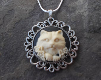 Stunning Ivory Cat (on a black background) Cameo Pendant Necklace---.925 plated 22" Chain--- Great Quality