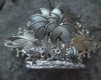 Palm Tree, Flamingo, and Ocean Silver Filigree Barrette - Accesorio para el cabello - Cabello - Tropical - Vacaciones - Crucero - Verano