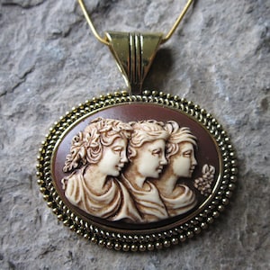 Choose Hand Painted or Plain - Three Generation, Mother and Daughters, Sisters, or Friends Cameo Gold Necklace - Great Quality - Grandmother