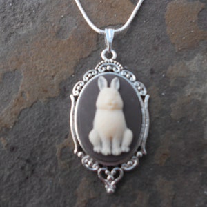 Stunning Ivory Bunny Rabbit (on a dark brown background) Cameo Pendant Necklace---.925 plated 22&quot; Chain--- Great Quality