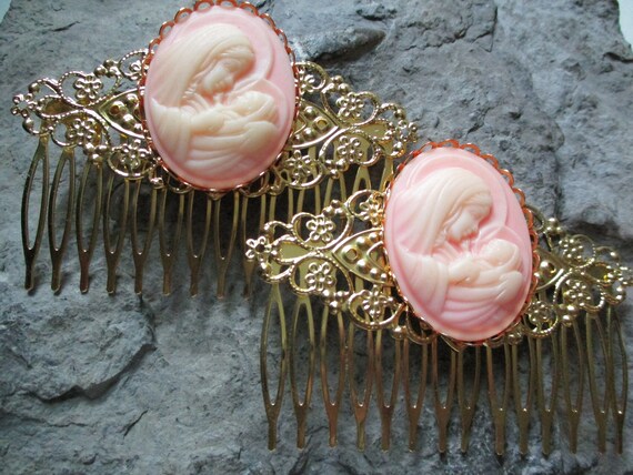 Choose Gold or Silver - Pair of Virgin Mary & Baby Jesus  display picture 3
