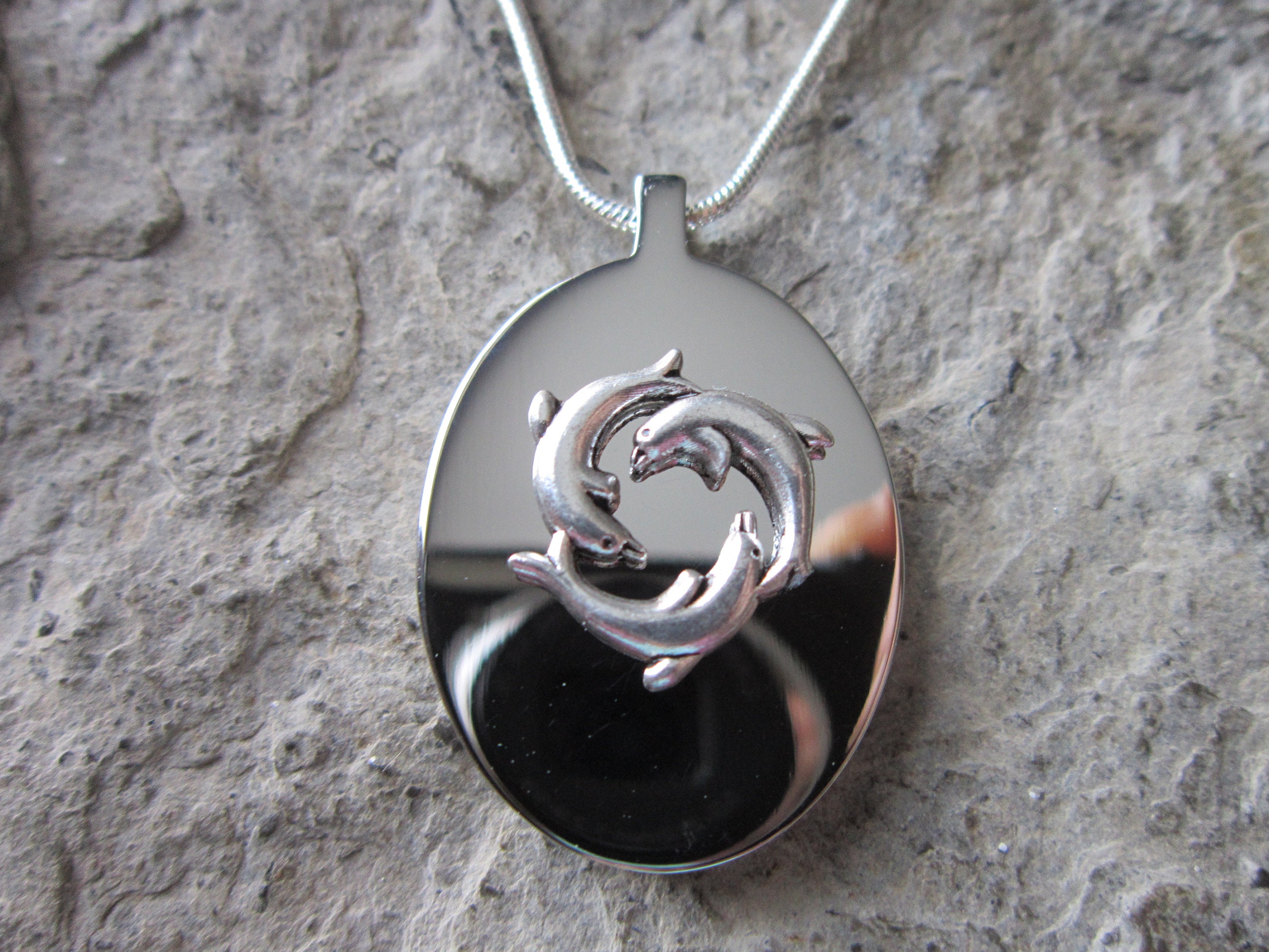 EoCot Stainless Steel Necklace for Women Pendant Necklace Ashes Pendant EoCot Stainless Steel Necklace for Women Pendant Necklace Ashes Pendant