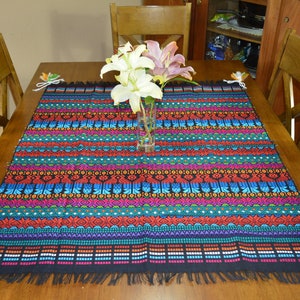 El Quetzal Table Runner, Guatemalan Table Runner, Birds Table Runner, Handwoven wall hanging, Detachable tassel table runner