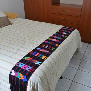 Coureur de table guatémaltèque, chemin de lit frangé, chemin de table en coton, tenture murale tissée à la main, chemin de table de mariage, linge de table tissé