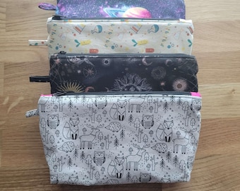 Handmade Simple Cotton Boxed Bottom Zippered Pouch - Pencil Case - Cosmetics Bag - Multiple Exterior and Lining Fabric Choices