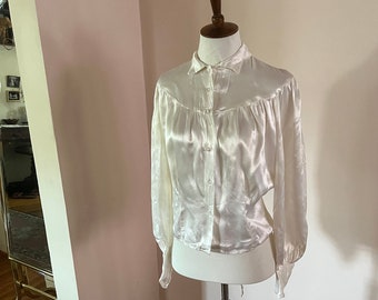 1930s 40s Shiny Satin Rayon Blouse