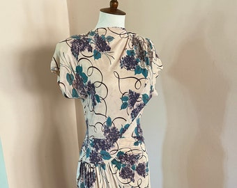 1940s Rayon Jersey Novelty Print Dress with Lilacs and Sequins Sm