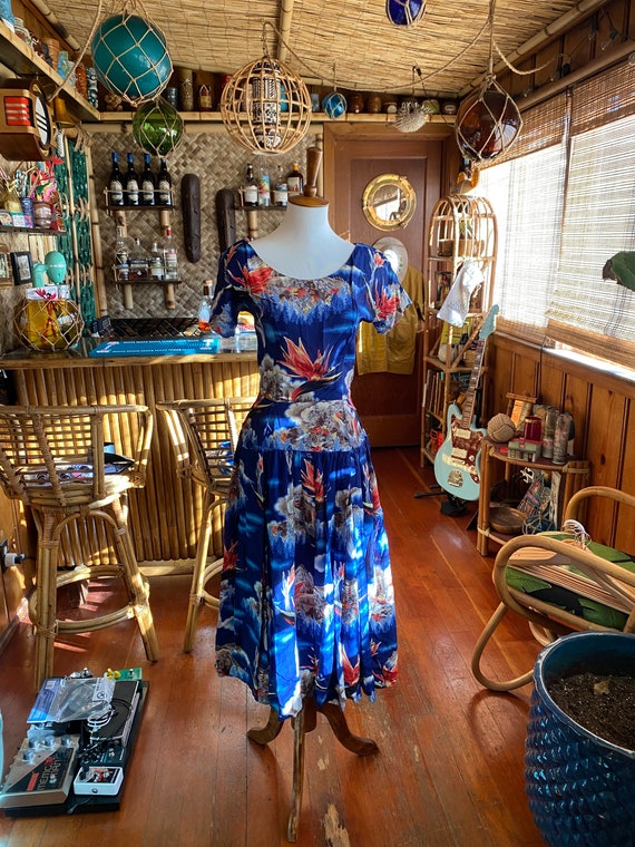 1950s Vintage Tiki Hawaiian Dress