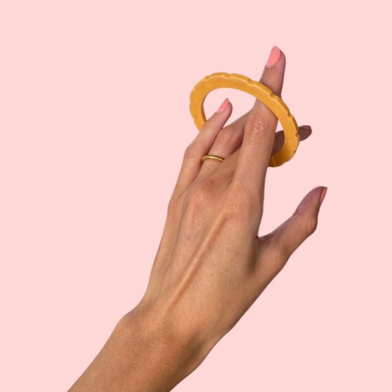 Yellow Bakelite Bangle Maiden Size - image 3