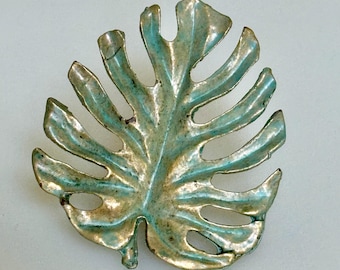 Set of 2 Oak Leaf Knobs