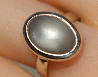 Grey Moonstone Ring, Size 5, Narrow Band, Great Cats Eye Pearly Luster, Semi Precious Gemstone, Natural Orthoclase Feldspar