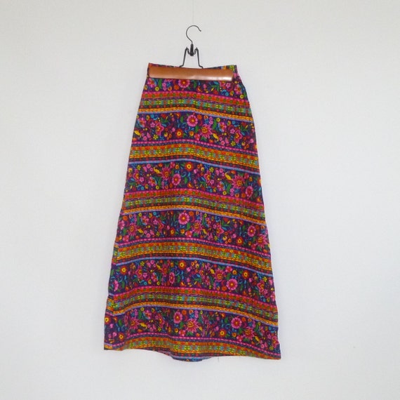 Vintage Quilted 1970's Floral High Waisted Maxi S… - image 2