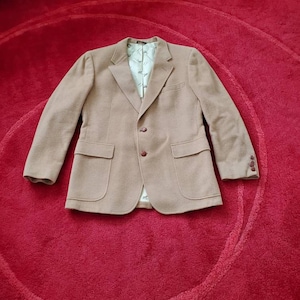 Cricketeer camel wool blazer suit coat men&#39;s size 42 men&#39;s large Union Made 70&#39;s or 80&#39;s vintage Hunting print interior