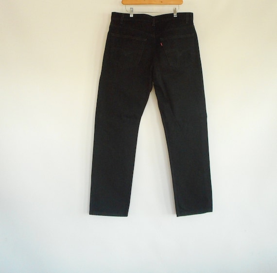 Vintage Levi's 505 Jeans: Men's Black Regular Fit Straight Leg (38