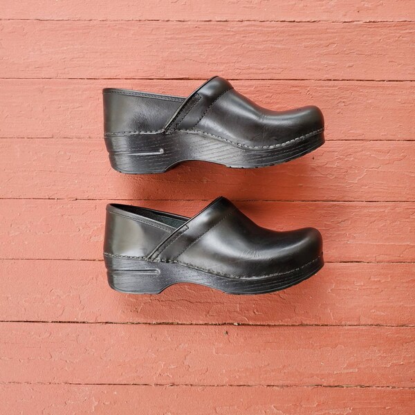 custom dansko clogs