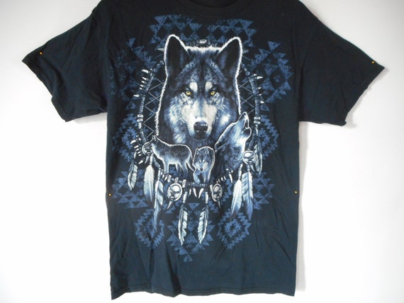 Wolf Dream Catcher Spiritual Feathers T-Shirt & Design Wolf Dream Catcher Spiritual Feathers T-Shirt & Design