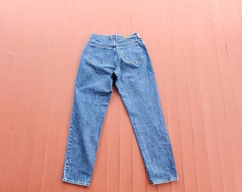 Vintage Lee Mom Jeans: 90s High Waisted Tapered Leg, Medium Wash (Size 10)