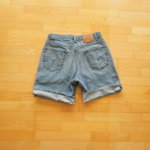 Levi&#39;s denim shorts cut offs 550 relaxed fit vintage boyfriend shorts unisex size 33 perfectly faded 33&quot; waist 10&quot; inseam