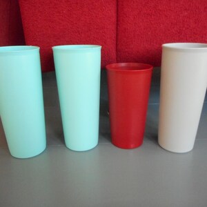 Vintage 70s Tupperware Tumblers: Retro Kitchen Drinkware Set