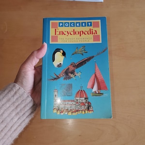 Vintage Pocket Encyclopedia 80&#39;s vintage Young People Handy Reference illustrated Random House Great Bathroom Book for learning