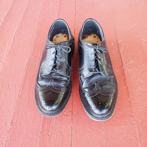 O&#39;Sullivans British Walker Wingtip shoes black leather men&#39;s size 10 D lace up wingtip vintage 60&#39;s men&#39;s dress shoes