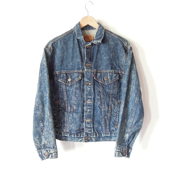 levi's medium wash denim jacket