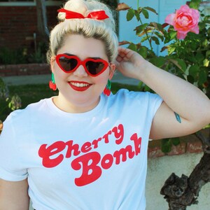 udsultet obligatorisk højt Cherry Bomb Shirt - Etsy