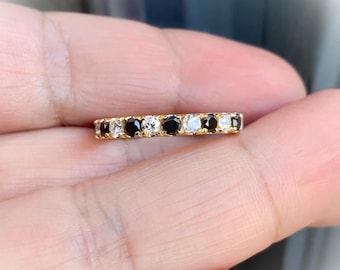 Black n White Diamond Ring/ 2.7mm Pave Half Eternity Band with Alternating Natural Diamonds/ Monochrome Diamond Ring/ 10K 14K 18K Platinum