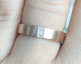 Alianza de boda para hombre con diamantes baguette/Anillo unisex con diamantes naturales de 4 mm/Anillo único con acabado mate/Para él y para ella/Platino de 10 quilates, 14 quilates y 18 quilates